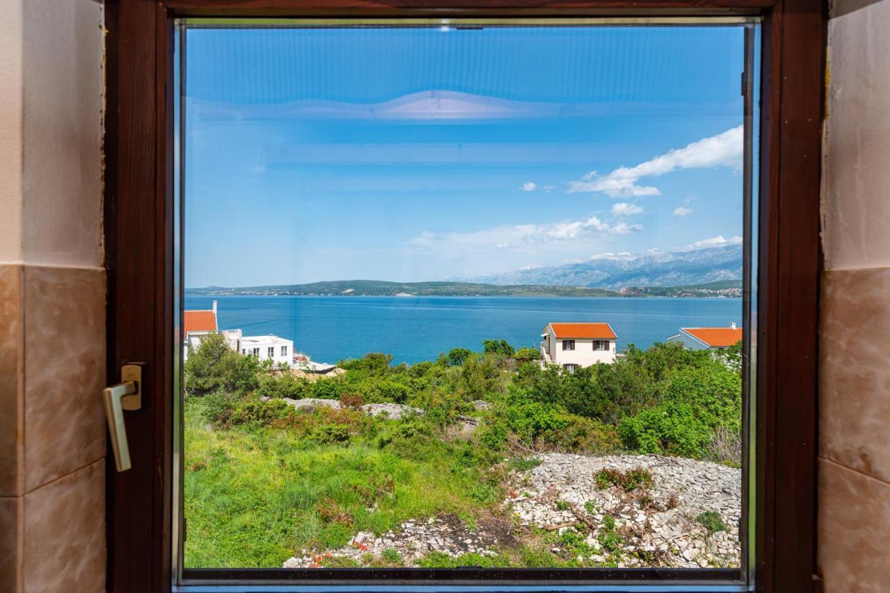 Apartment Sea And Mountain With Pool 诺维格勒达尔马提亚 客房 照片